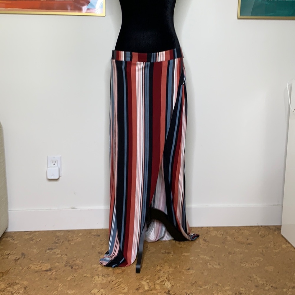 Charlotte Russe open side maxi skirt XL